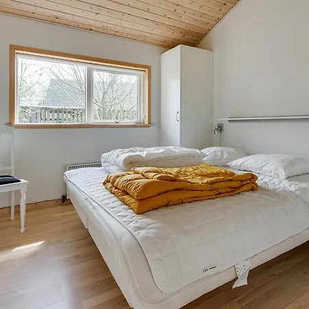 度假居 Three-bedroom Holiday In Hals